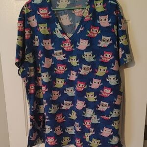 Women's 3 XL Colorful Owl Print Scrub Top Divine Stretch 2 Pockets